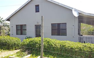 3 Bedroom House in Sea View