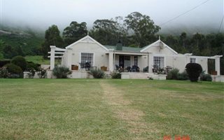 6 Bedroom House in Wakkerstroom