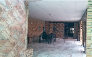 400 m² Office Space in Safari Gardens