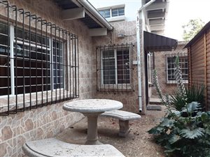 1 Bed Apartment in Orange Grove