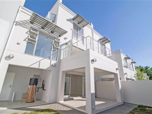 4 Bed Cluster in Bryanston