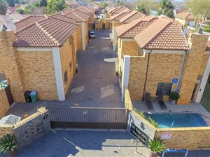3 Bedroom Townhouse in New Redruth