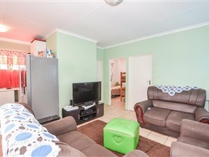 2 Bed House in Scottsdene