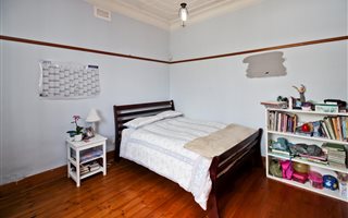 2 Bedroom House in Kensington