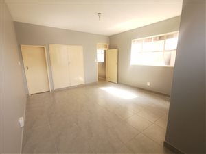 Studio Apartment in Joubert Park