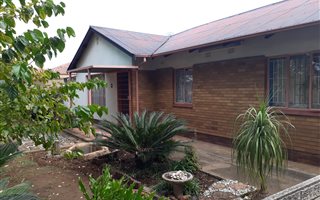 3 Bedroom House in Vanderbijlpark CE2