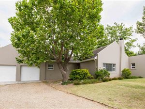 4 Bed House in Golden Acre