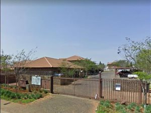 2 Bed Apartment in Doornpoort and surrounds