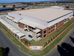 9489 m² Industrial space in Laser Park