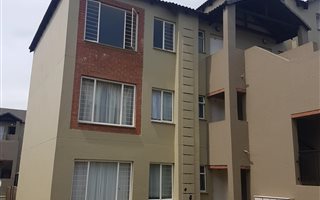 2 Bedroom Apartment in Montana Gardens