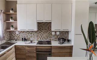 2 Bedroom Apartment in Montana Park