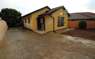 3 Bedroom House in Kagiso