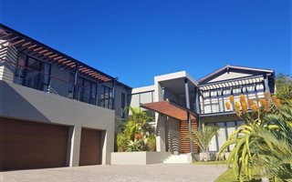 3 Bedroom House in Cola Beach