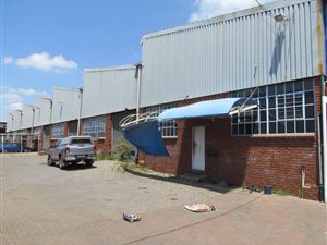 6480 m² Industrial space in Rosslyn