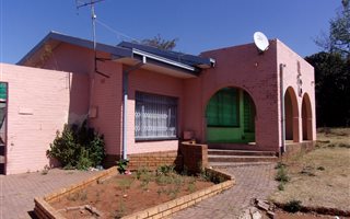 3 Bedroom House in Steel Park