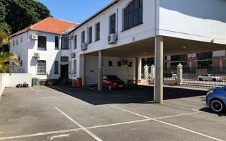 232 m² Office Space in Essenwood
