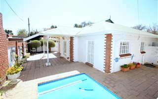 3 Bedroom House in Silver Lakes Golf Estate