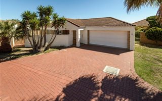 3 Bedroom Townhouse in Summerstrand