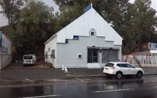 225 m² Office Space in Paarl