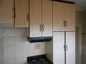 2 Bed Flat in Montclair