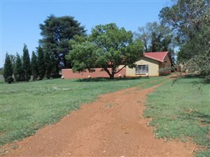 13.8 ha Farm with House in Valley Settlements AH
