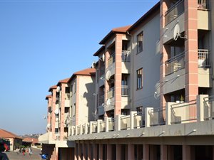 3 Bed Apartment in Constantia Kloof