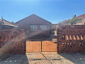 2 Bed House in Eldorado Park