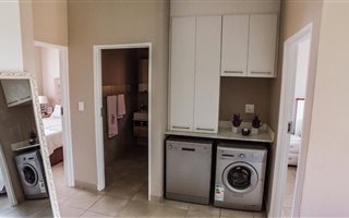 2 Bedroom Apartment in Montana Park