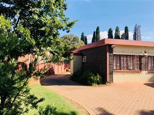 7 Bed House in Nimrod Park
