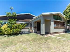 4 Bed House in Mangold Park