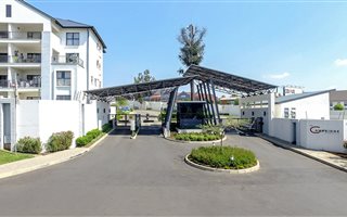 3 Bedroom Apartment in Bryanston