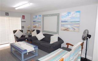 2 Bedroom Apartment in Boland Park