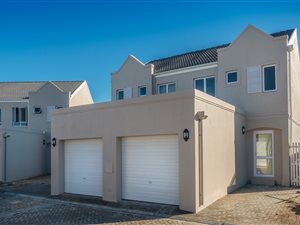 2 Bed Duplex in Protea Village