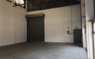 334 m² Industrial space in Airport Industria
