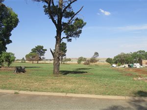 1983 m² Land available in Daggafontein