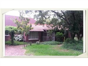 3 Bed House in Lombardy East