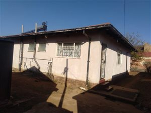 3 Bed House in Dobsonville