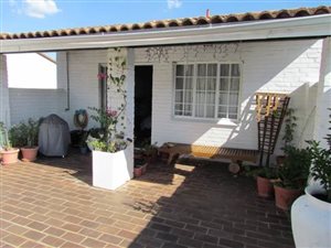 1 Bed Townhouse in Craighall Park