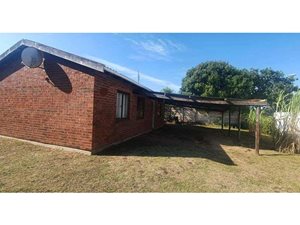 2 Bed House in Aquadene