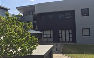 347 m² Office Space in Hyde Park
