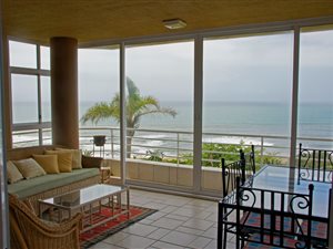 3 Bed Apartment in Southbroom