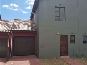 3 Bed Duplex in Kuilsriver
