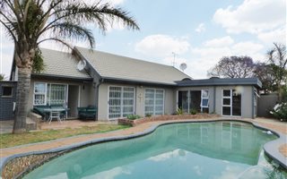 4 Bedroom House in Witkoppie Ridge
