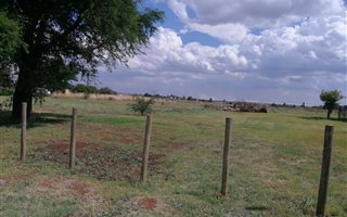 1 ha Land available in Rand Collieries