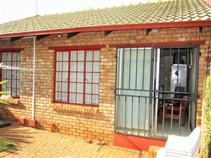 2 Bed Townhouse in Clubview