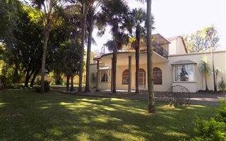 5 Bedroom House in Aviary Hill