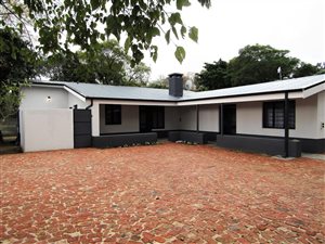 6 Bed Townhouse in Stellenbosch Central