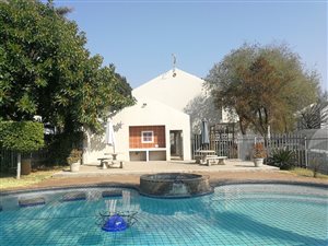 2 Bed Townhouse in Bedford Gardens