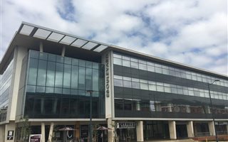 504 m² Commercial space in New Town Centre