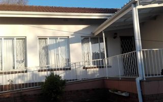 1 Bedroom Garden Cottage in Scottsville